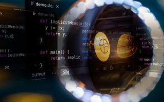 台湾 api php源码,下载的php源码怎么运行呢？